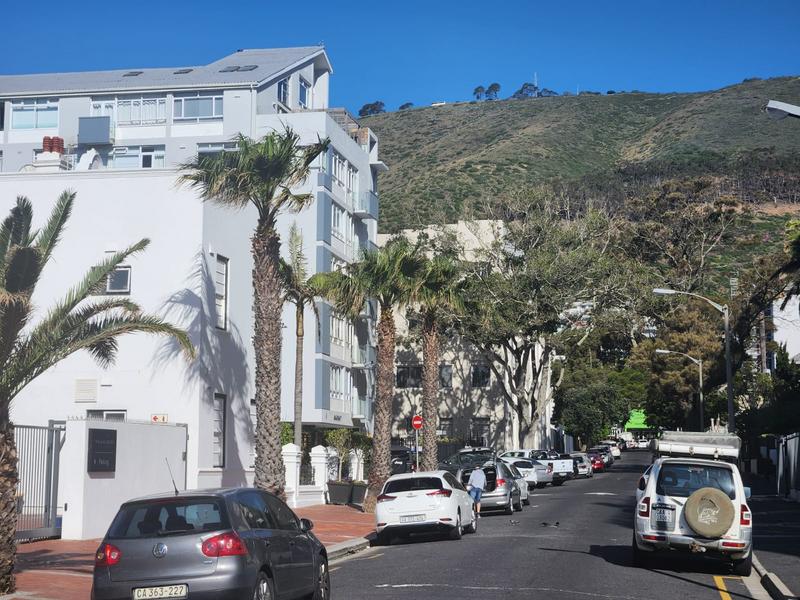 1 Bedroom Property for Sale in Sea Point Western Cape